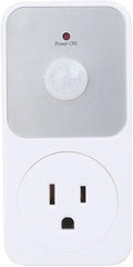 Motion Sensor Outlet, PIR Motion Sensor Power Socket Switch, 110V 1800W, Auto On/Off With 5-Minute Delay, 8-Meter Detection For Home Security In Garage And Hallway, White