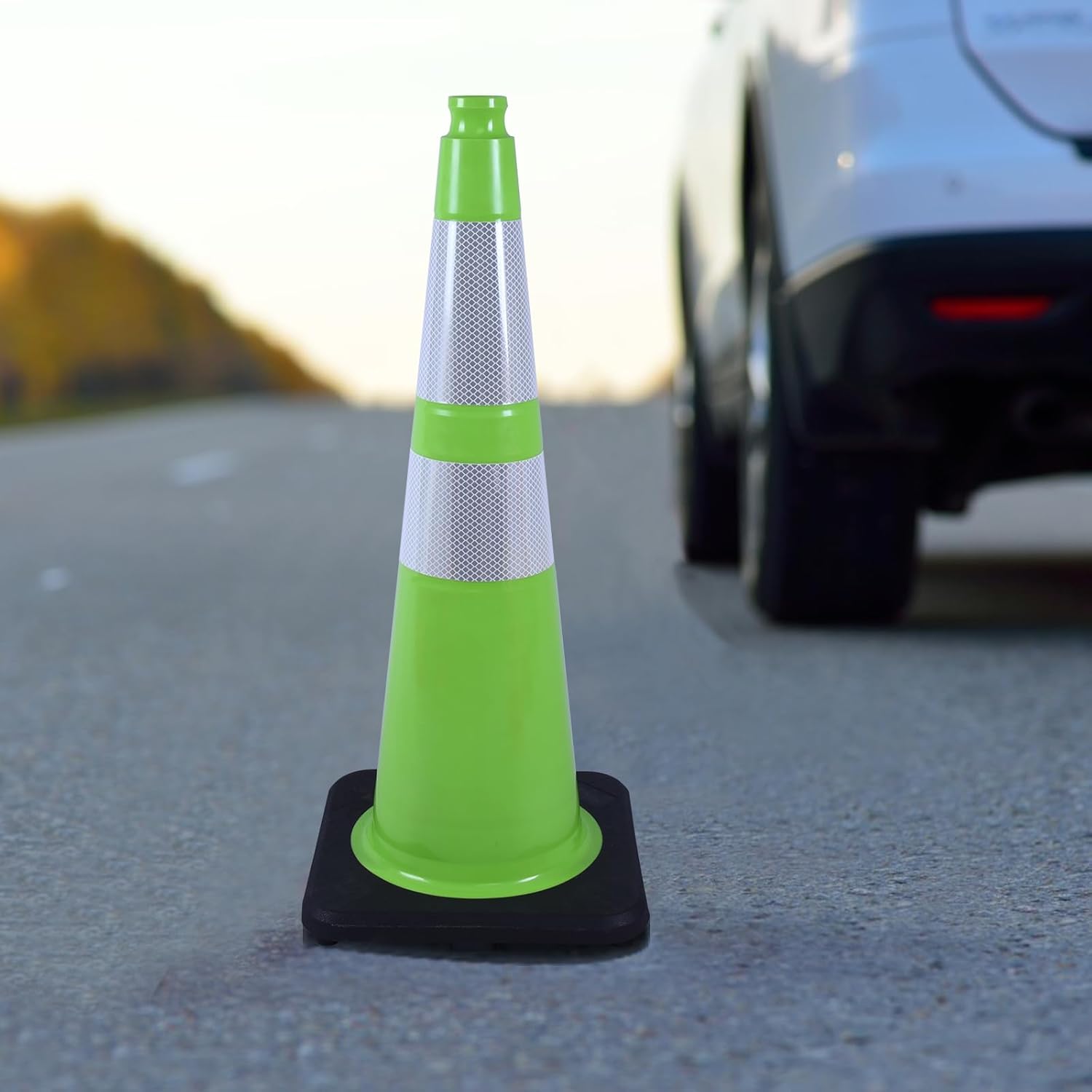 6 Pack 28 Inch Green Traffic Cones with Reflective Strips, Heavy Duty Black Base Cones for Outdoor Events, Driveways and Construction Zones (6, Green, 28 Inch)
