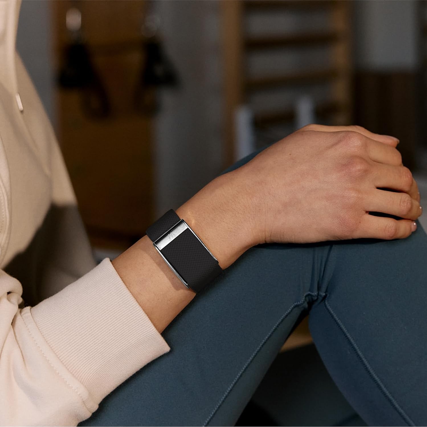 WHOOP 5.0/MG Activity Tracker - 12 Month Membership - Health and Fitness Wearable – 24/7 Activity and Sleep Tracker, Personalized Coaching, Menstrual Cycle Insights – 14+ Days Battery Life