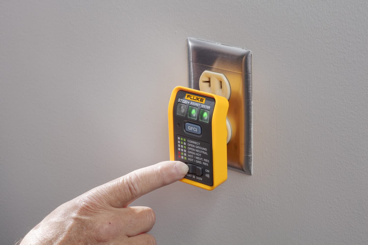 Fluke ST120+ GFCI Socket Tester with Audible Beeper