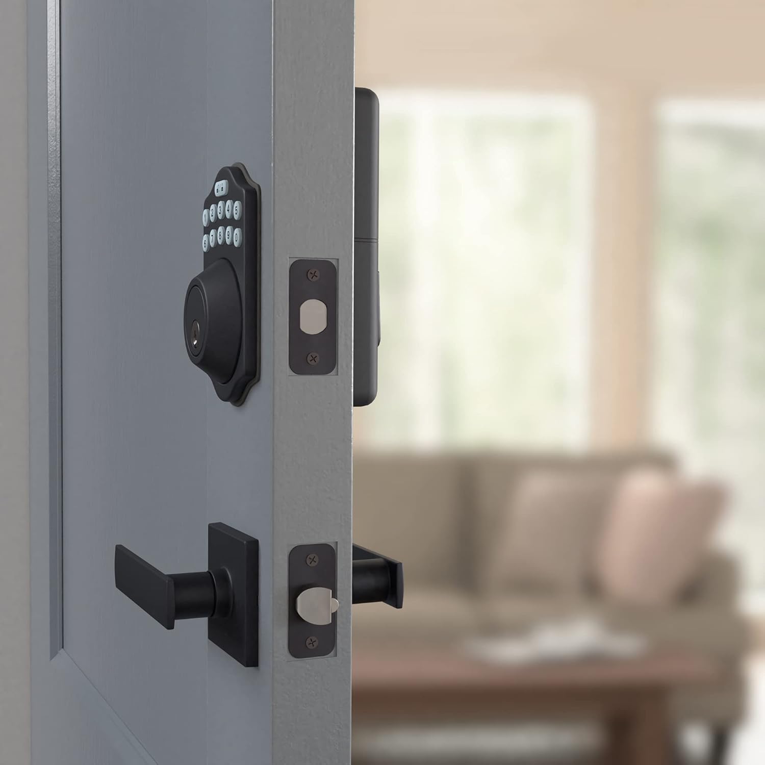 Amazon Basics Traditional Electronic Keypad, Keyless Entry Door Lock Deadbolt with Handle Set, Key Pad Front Door with Knob, Traditional Door Locks for Front Door, Door Handle, Matte Black, 6-Pack