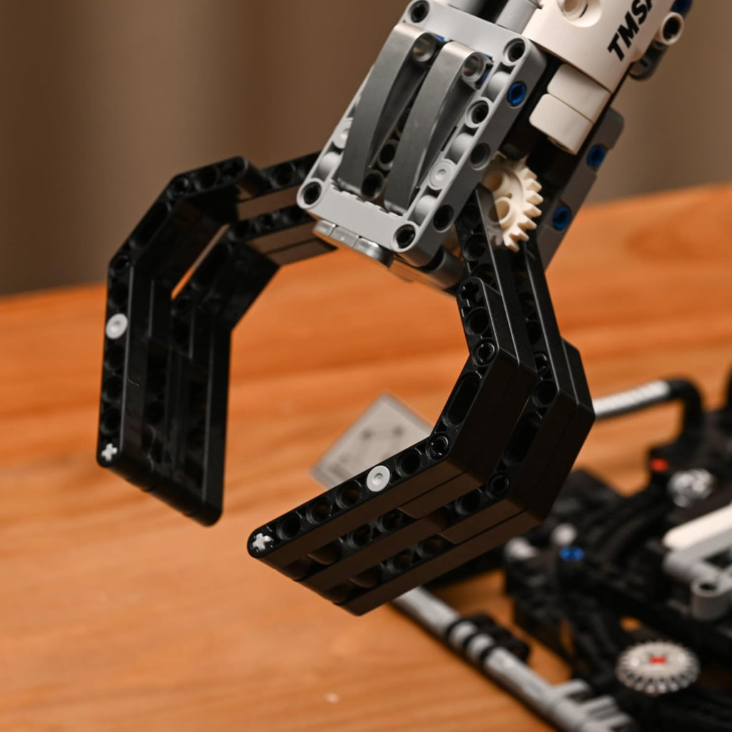 Technical Robot Arm Building Kit,STEM Toys for Ages 8-13,Birthday, Holiday Sets,Remote Control Mechanical Hand,Sets for Boys 8-14,Mechanical Engineering Set(784PCS)