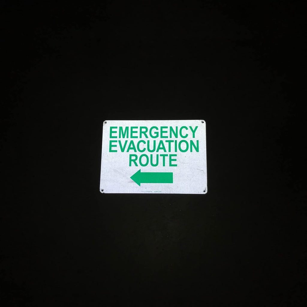 TRADESAFE Emergency Evacuation Route Sign - Evacuation Plan With Arrow Left, Quick Install Aluminum Safety Sign, Light Reflective, UV-Resistant, Waterproof, 14” X 10” Signs for Business