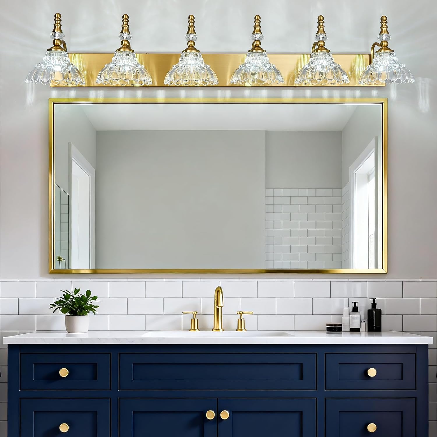 Vintage Bathroom Vanity Light, 6-Light Gold Vanity Lighting Fixture with Flower Glass Shade, Bathroom Lighting Fixtures Over Mirror