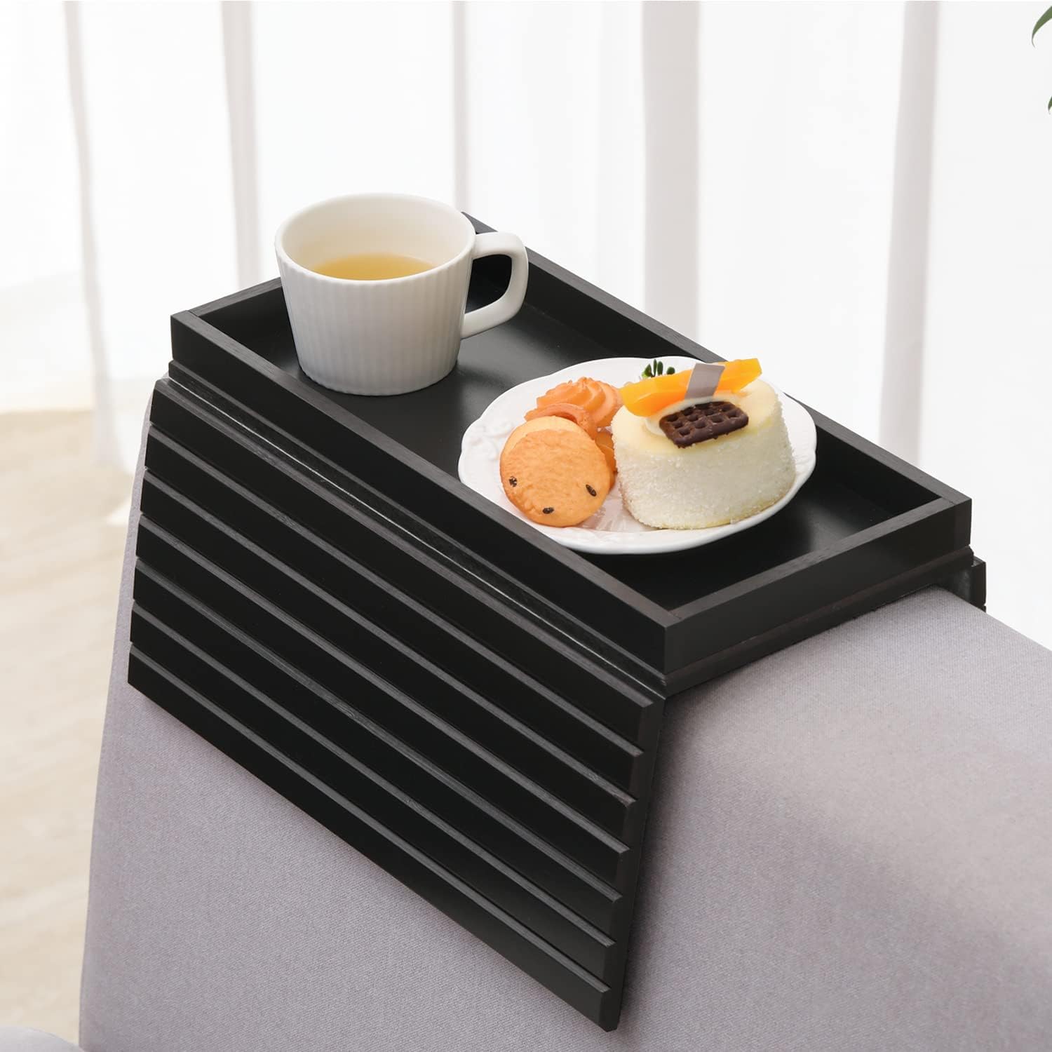 GEHE Bamboo Sofa Arm Tray, Foldable Couch Arm Tray Side Table, Anti-Falling Armrest Tables Cup Holder for Snacks, Drinks, Beers, Phone, Control, Flexible and Portable, Anti-Slip Bottom