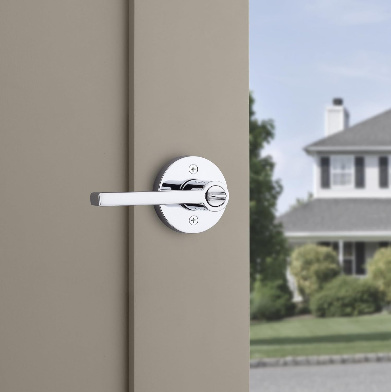 Kwikset Halifax Entry Door Handle with Lock and Key, Secure Keyed Reversible Lever Exterior, for Front Entrance and Bedrooms, Polished Chrome, 10 Pack, Pick Resistant SmartKey Rekey Security