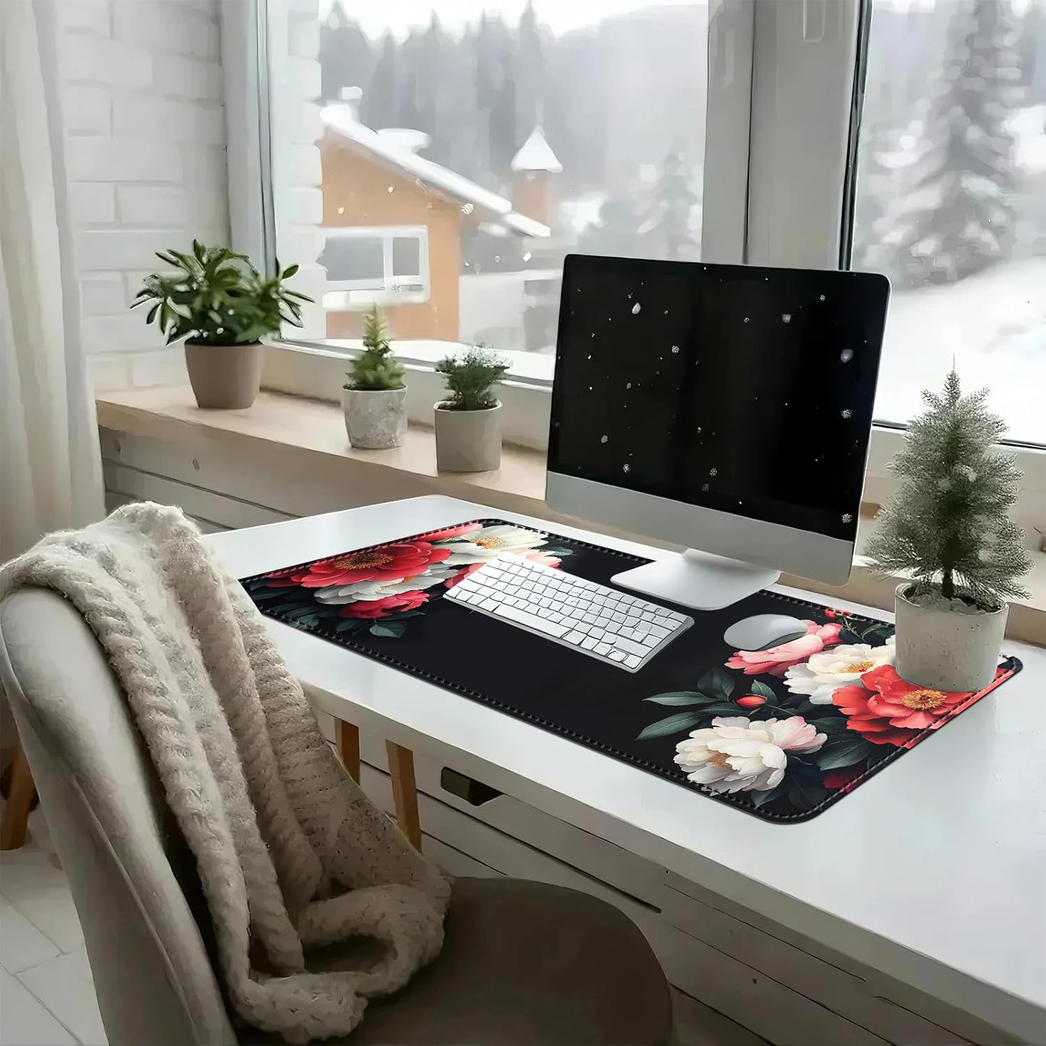 Heated Mouse Pad with 3 Temperature Settings(104°F–122°F),Large 31.5x13 Inch PU Leather Heated Desk Mat,Waterproof Warming Pad for Office,Gaming & Cold Hands Relief,Vintage Flowers