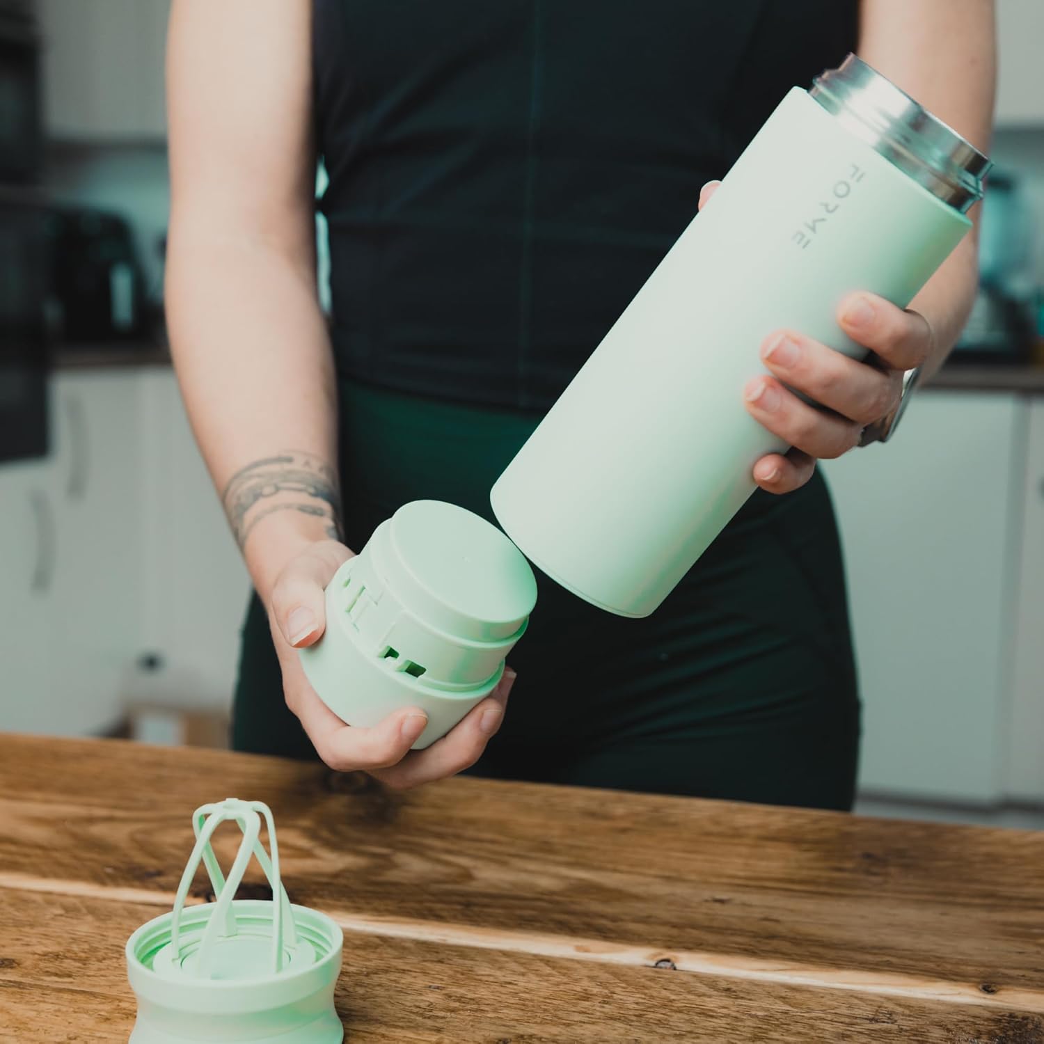 FORME - Blender Shaker Bottle, Leakproof Double Insulated Stainless Steel, Noiseless Shaker Bottle for Hot & Cold Drinks with Supplement Storage, Ideal for Protein & Shakes (Sea Mist, 16.9 oz)