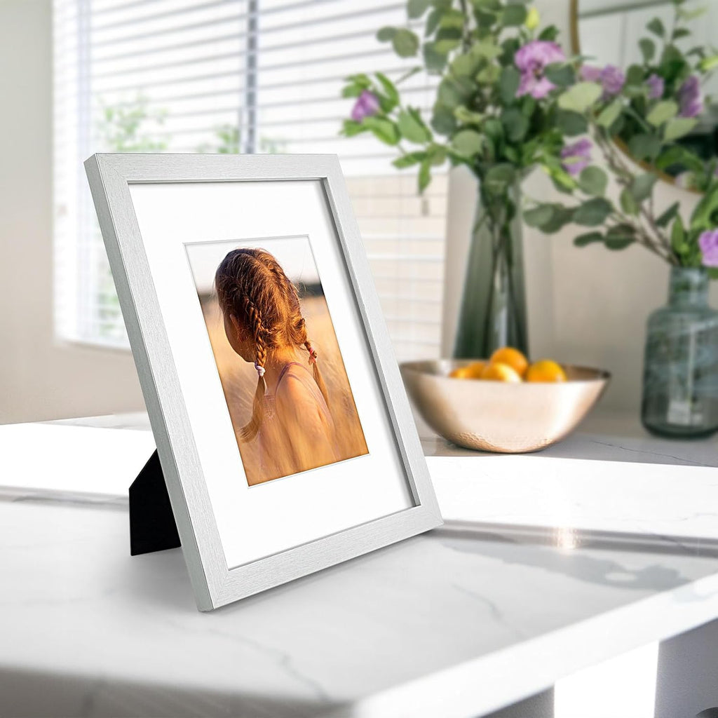 Golden State Art, 9x12 Picture Frame with Mat for 6x8 - High Definition Glass Wall Mounting Horizontal Vertical Display (Silver, 1 Pack)