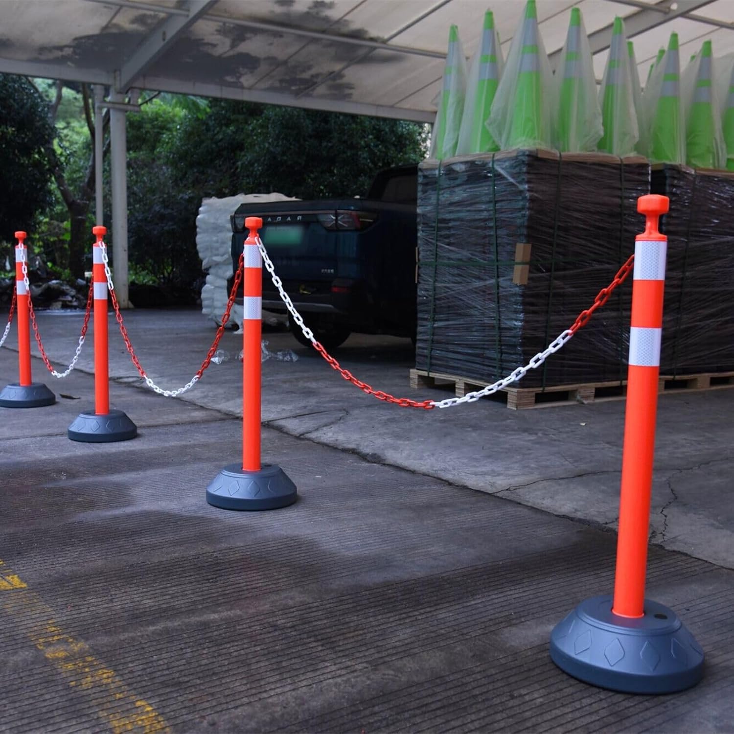 6 Pack Traffic Delineator Post Cones with Plastic Chain Crowd Control Barriers - Expandable 40" Traffic Control Cones, 6 x 6.6 Ft Chains for Indoor & Outdoor Use (Red-Water Filled Base)