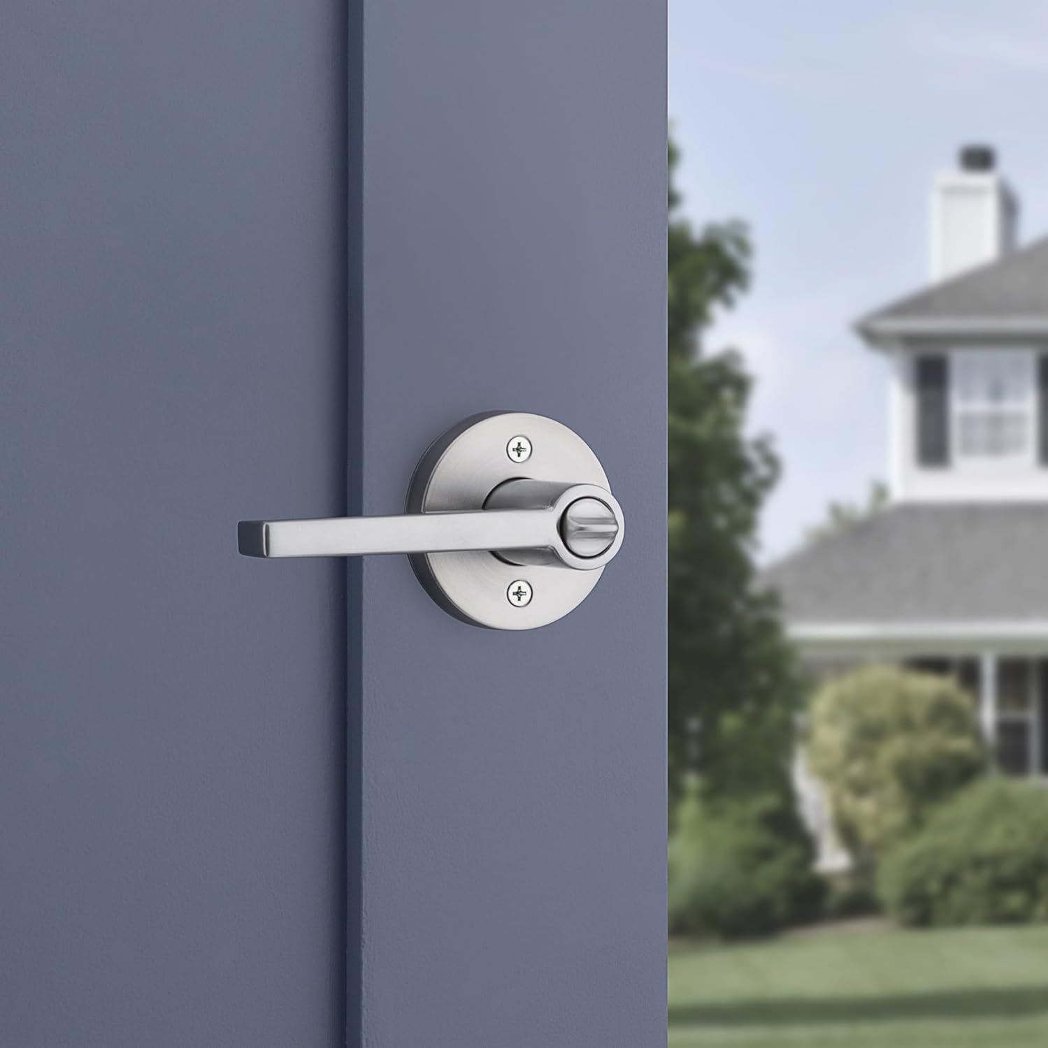 Kwikset Halifax Entry Door Handle with Lock and Key, Secure Round Keyed Reversible Lever Exterior, for Front Entrance and Bedrooms, Satin Chrome, Pick Resistant Smartkey Rekey Security and Microban