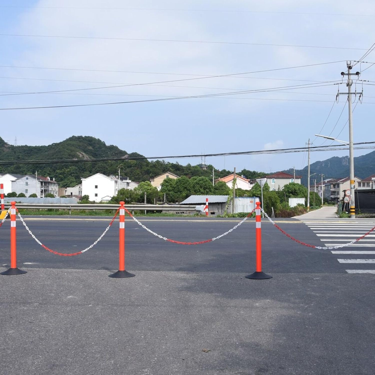 6 Pack Traffic Delineator Post Cones with Plastic Chain Crowd Control Barriers - Expandable 40" Traffic Control Cones, 6 x 6.6 Ft Chains for Indoor & Outdoor Use (Red-Rubber Base)