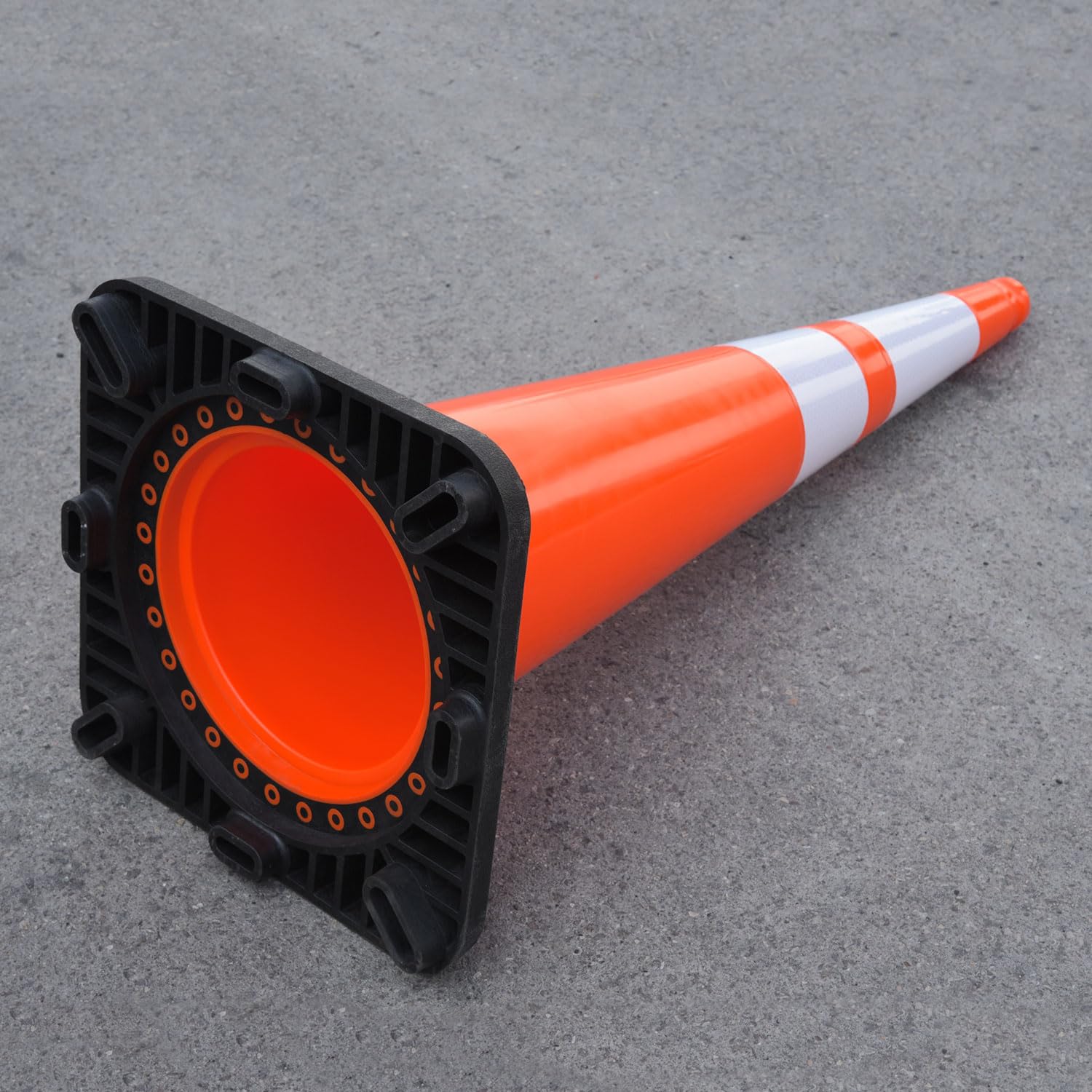 6 Pack Extra Large 36" Inch PVC Traffic Cones with Heavy-Duty Base, High-Visibility All-Weather Safety Cones for Road Construction, Parking Lot, and Garage Use (6, Orange, 36" Extra Large)