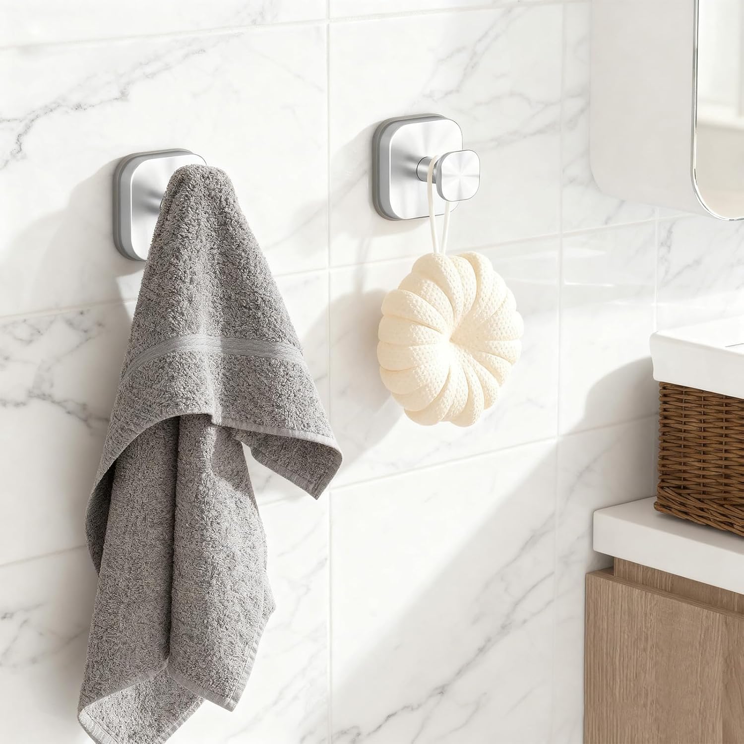 Shower Hooks for Inside Shower,Reusable Suction Cup Hooks for Glass Window,Mirror,Removable Towel Hooks for Bathroom,2 Pack(Silver)