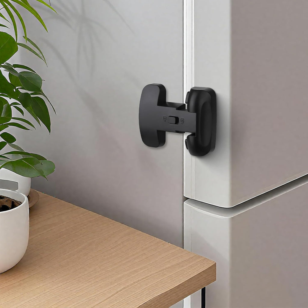 YCT Baby Proof Fridge Lock, Refrigerator Fridge Freezer Door Latch to Keep Closed, Automatically Lock While Closing The Door, Easy to Install (Grey 2PCS)