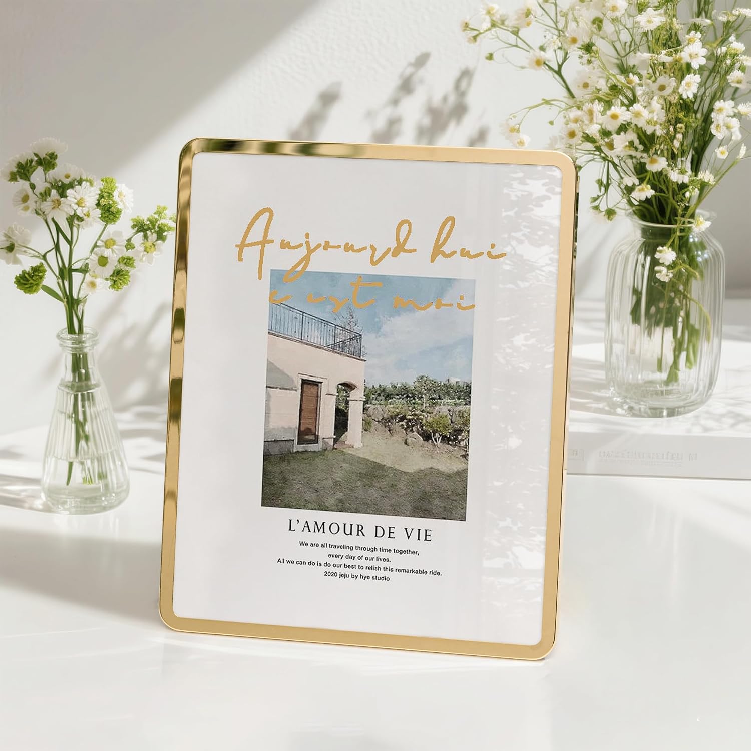 Axeman 8x10 Picture Frame-Metal Rounded Corner Frame 8x10, 8''x10''Photo Frame with Tempered Glass,Tabletop and Wall Display, One-Piece 8 By 10 Metal Picture Frame for images, Gold