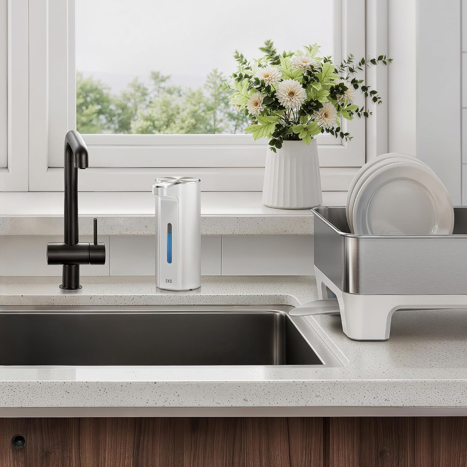 EKO Aroma Pro 13.5 fl oz Touchless Automatic Liquid Soap Dispenser, Rechargeable Electric Hand & Dish Soap Dispenser for Bathroom and Kitchen, IPX7 Waterproof, Adjustable Volume Control (White)