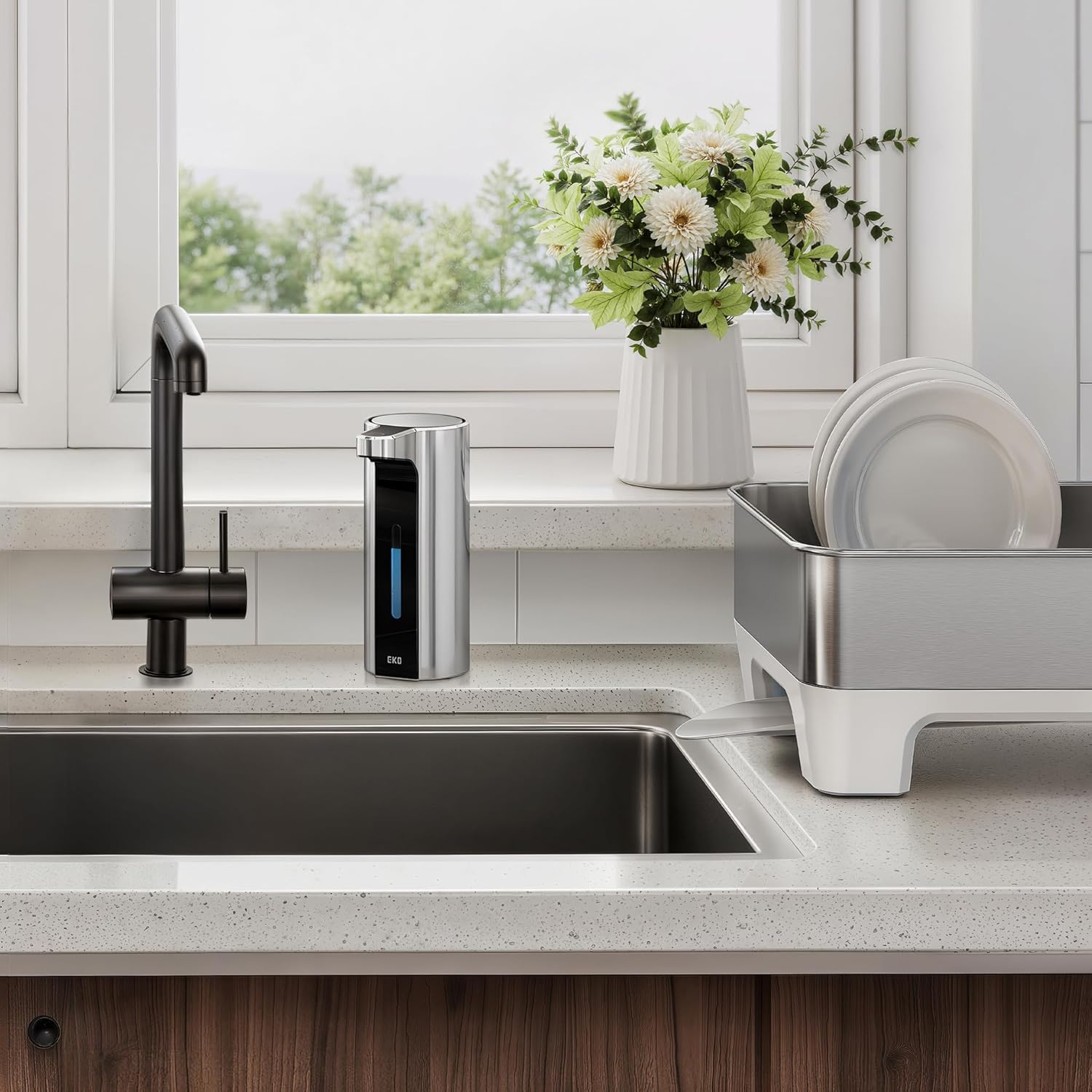 EKO Aroma Pro 13.5 fl oz Touchless Automatic Liquid Soap Dispenser, Rechargeable Hand & Dish Soap Dispenser for Bathroom and Kitchen, Waterproof, Adjustable Volume Control (Chrome Metallic)