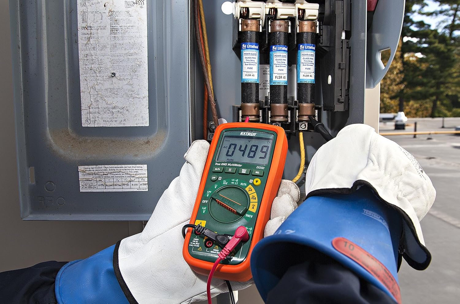 Extech EX350: RMS Professional MultiMeter with NCV