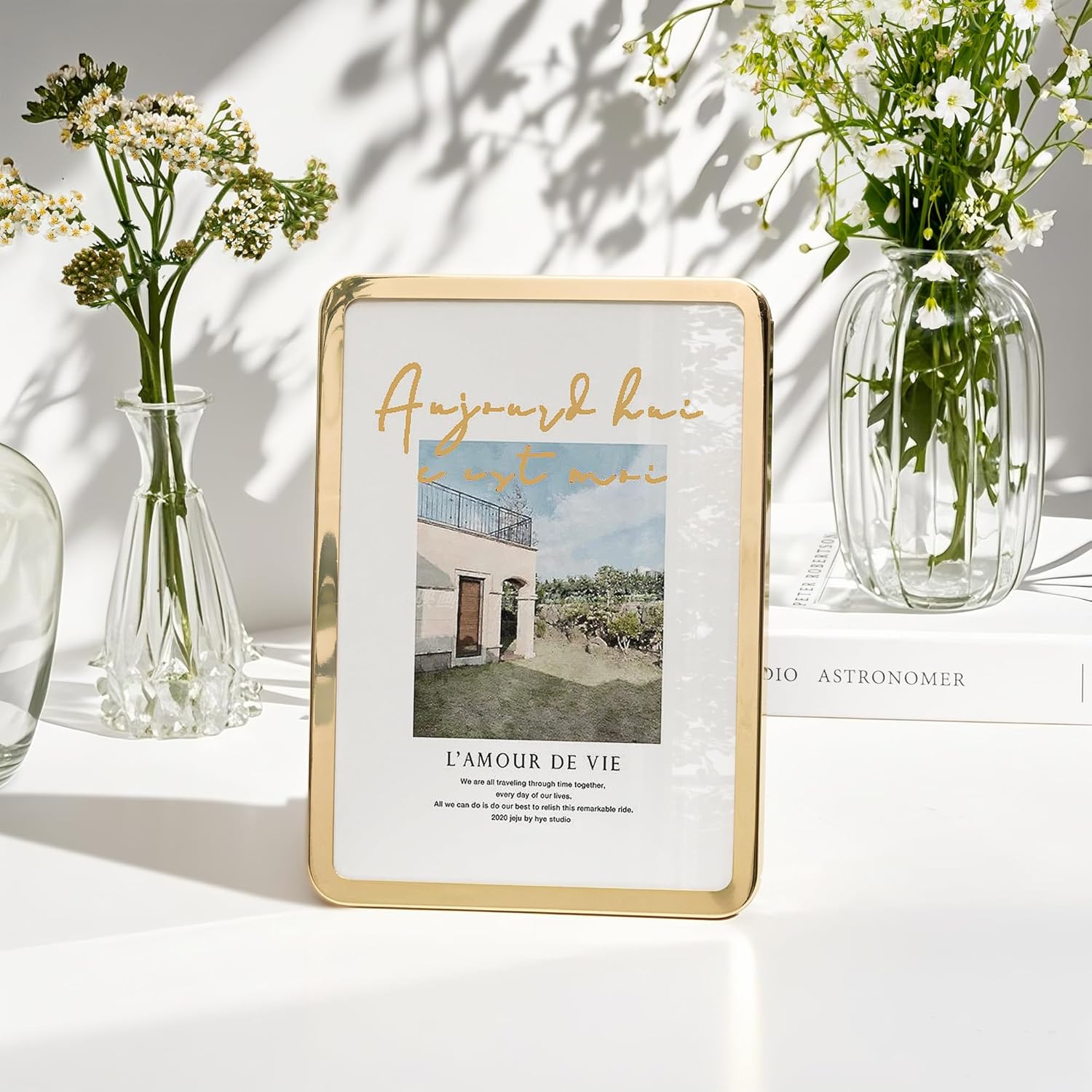 Axeman 4x6 Picture Frame-Metal Rounded Corner Frame 4x6, 4''x6''Photo Frame with Tempered Glass,Tabletop and Wall Display, One-Piece 4 By 6 Metal Picture Frame for images, Gold