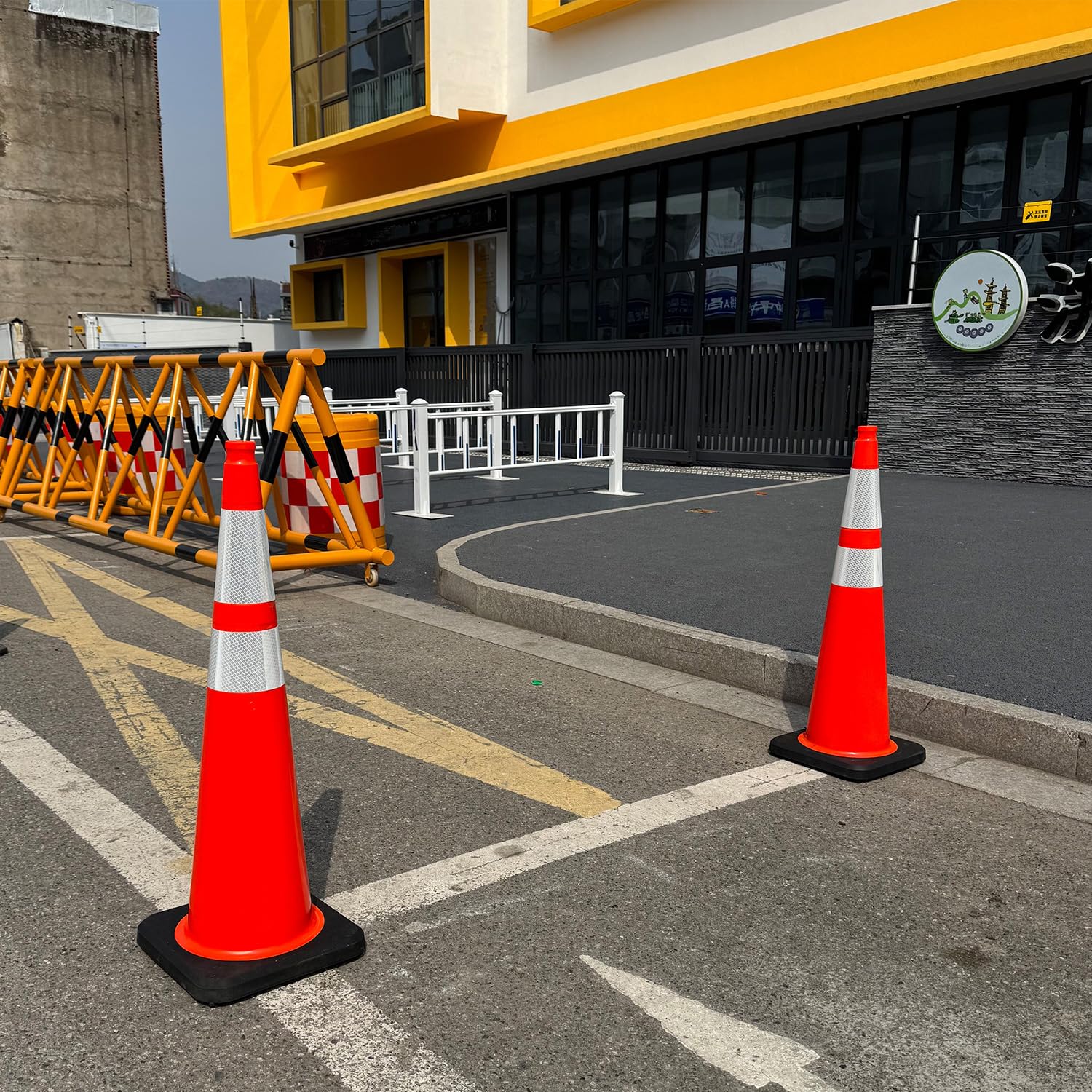 36 Inch Traffic Cones (6 Pack),Heavy-Duty PVC Construction Cone with Reflective Collars & Weighted Black Base for Road Safety,Parking & Driver Training