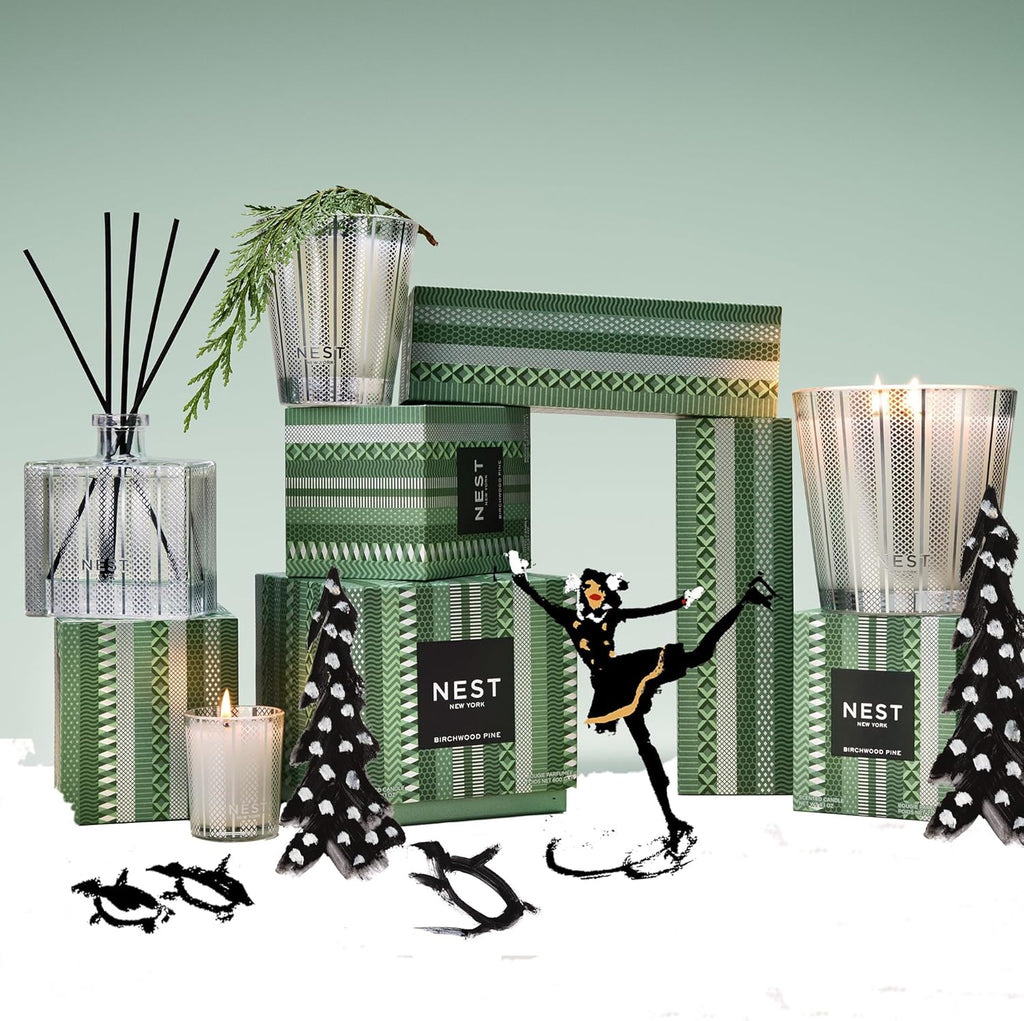 NEST New York Christmas Tree Reed Diffuser, Birchwood Pine - 5.9 fl oz - Fragrance for Up to 90 Days - Reusable, Refillable Glass Holder - Includes 8 All-Natural Reed Sticks - Flame Free
