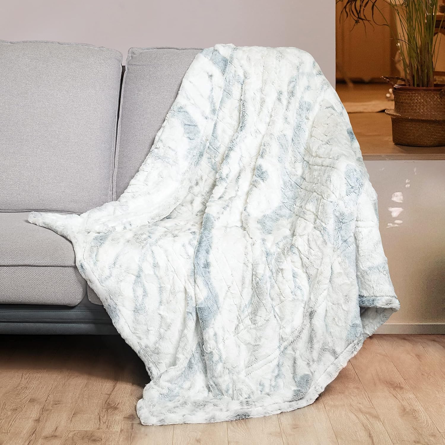 WOOMER Heated Blanket Throw 50" x 60", Electric Blanket Throw with 4 Heating Levels & 4H Auto Off, ETL Certified, Marble Blue Double-Sided Faux Fur, Over-Heat Protect, Machine Washable